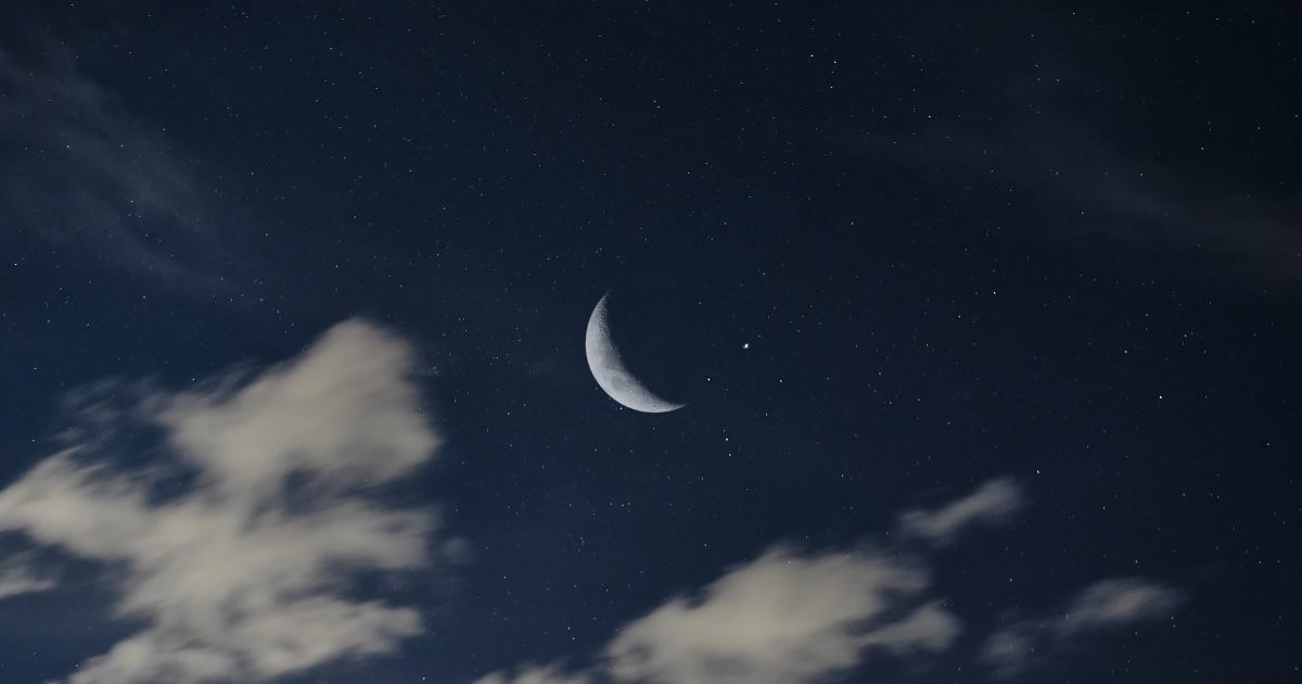 🌙 心の疲れと睡眠。眠れない夜は、心が助けを求めているサイン